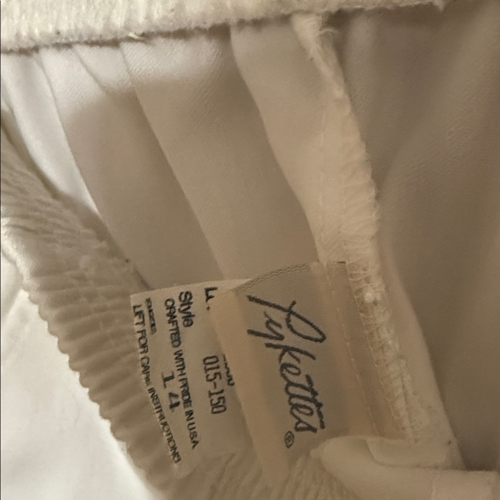 Pykettes Elegant White Women's Pantsuit - Picture 3 of 4